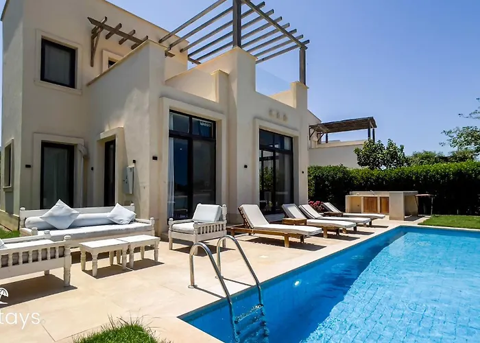 Villa Ollystays Elegant 4br Heated Pool Villa, Nanny Room! Elgouna