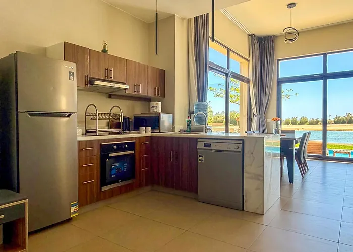 Ollystays Elegant 4br Heated Pool Villa, Nanny Room! Elgouna