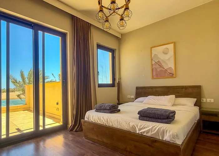 Ollystays Elegant 4br Heated Pool Villa, Nanny Room! Elgouna *