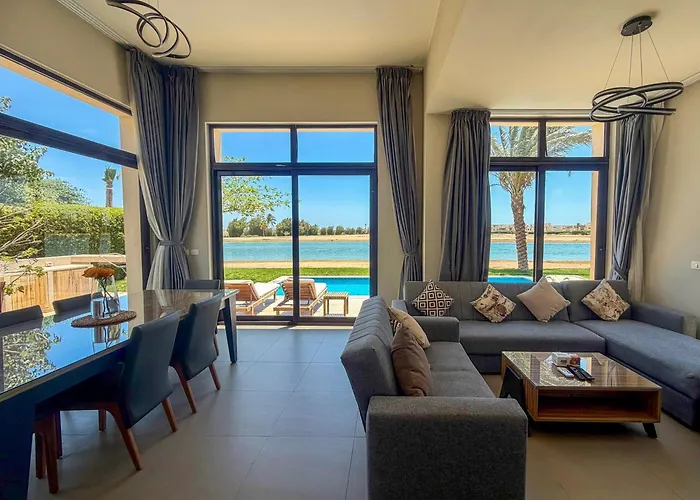 Ollystays Elegant 4br Heated Pool Villa, Nanny Room! Elgouna Villa